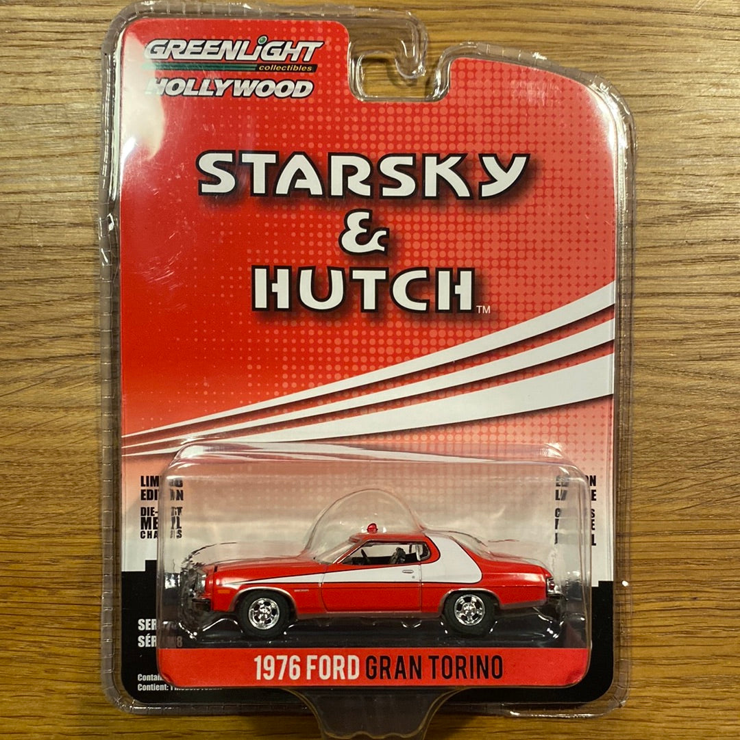 1:64 Ford Gran Torino, 1976, rød med hvid staffering, Starsky&Hutch, Greenlight