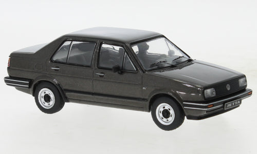 1:43 VW Jetta II, gråmetallic, IXO, lukket model