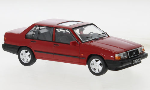 1:43 Volvo 940 Turbo, rød, IXO, lukket model