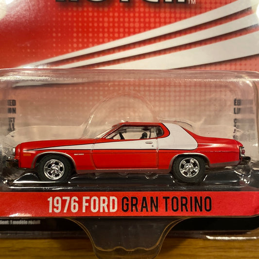 1:64 Ford Gran Torino, 1976, rød med hvid staffering, Starsky&Hutch, Greenlight