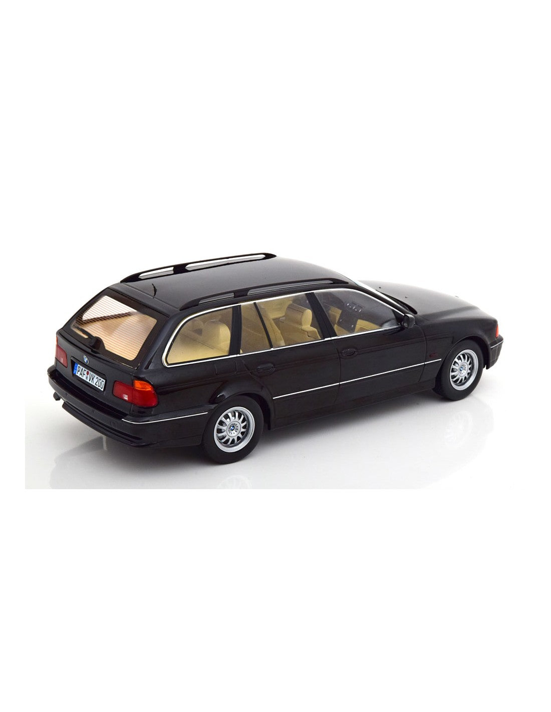 1:18 BMW 520i Touring, 1997, sortmetallic, KK Scale, lukket model