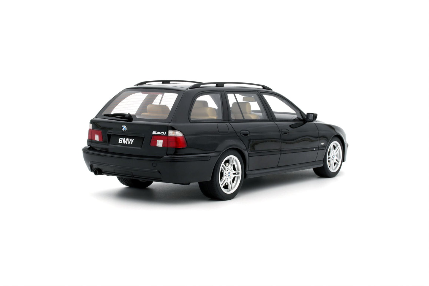1:18 BMW 540 Touring M-Pack E39, 2001, sort, Ottomobile OT1013, lukket model, limited 2.500 stk.