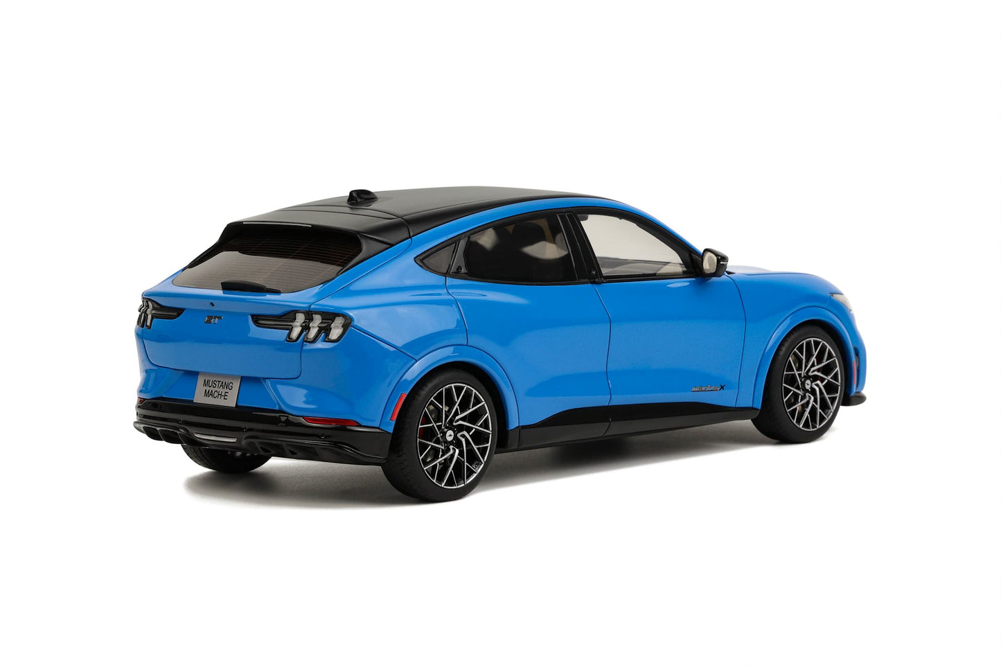 1:18 Ford Mustang Mach-E, 2021, GT Performance blå, Ottomobile OT414, lukket model, limited