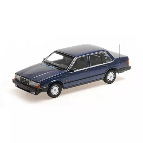 1:18 Volvo 740 GL, 1986, mørkeblåmetallic, Minichamps 155171701, lukket model, limited