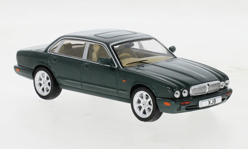 1:43 Jaguar XJ8 X 308, mørkegrønmetallic, RHD, IXO, lukket model