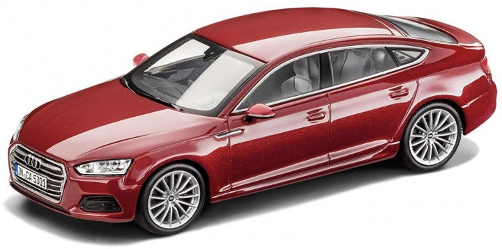 1:43 Audi A5 Sportback, 2015, rødmetallic, Spark Models, lukket model