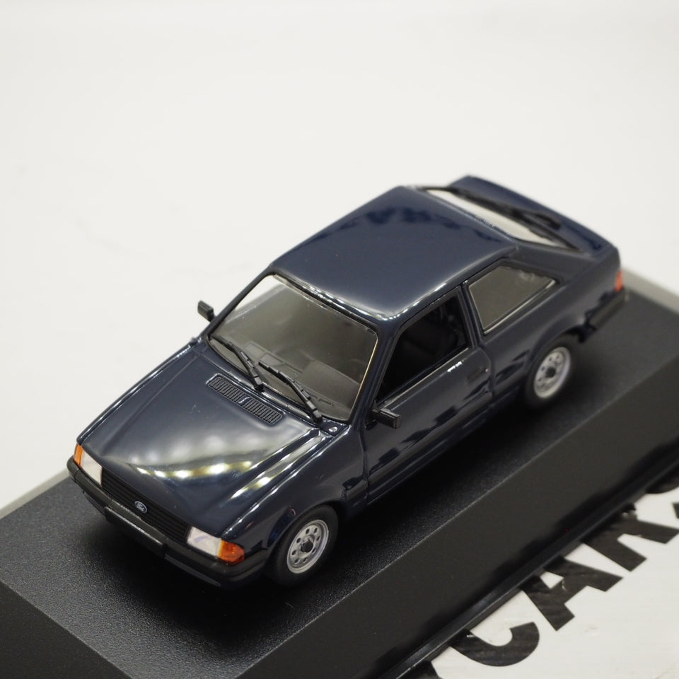 1:43 Ford Escort, 1981, blå, Minichamps 940085000, lukket model